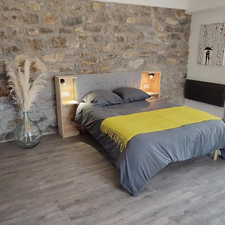 Auberge Des Esperels Rez De Maison Avec Jardin Figanières Екстериор снимка
